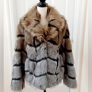Bebe Faux Fur Chevron Design Jacket, Gradient Browns And Grays, M.